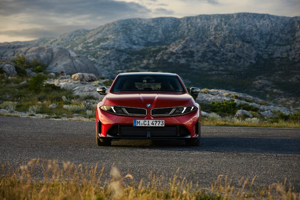 BMW представляет топовую версию новой 3 серии в стилистике Neue Klasse