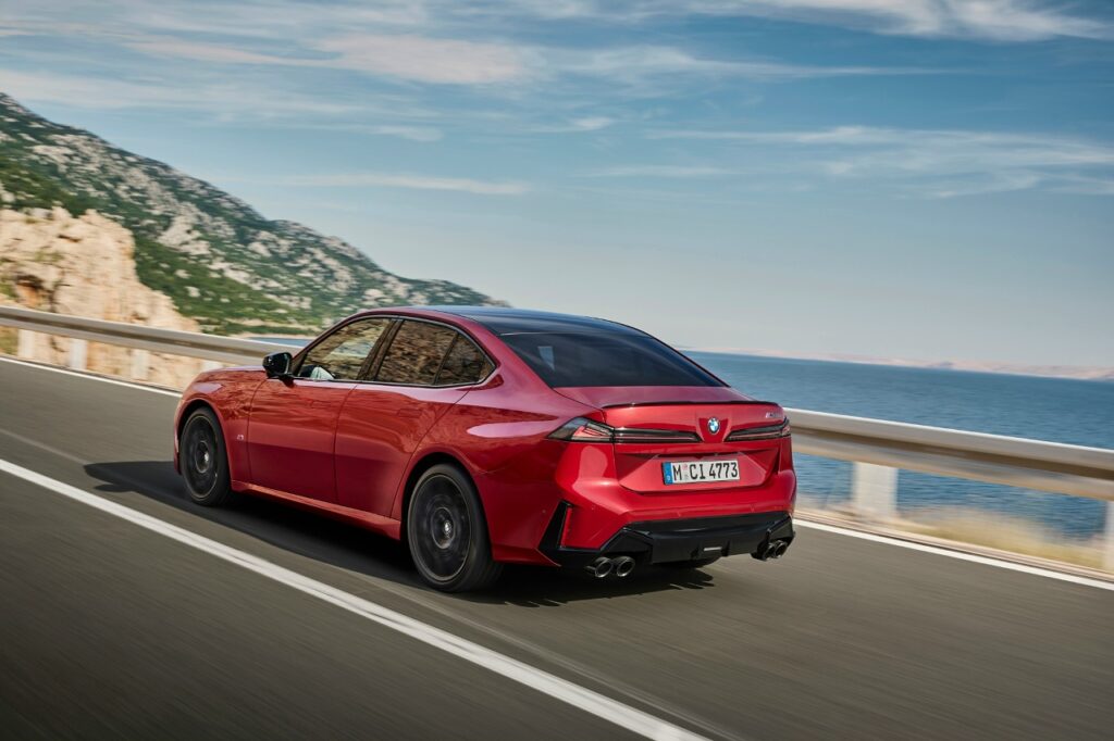 BMW представляет топовую версию новой 3 серии в стилистике Neue Klasse