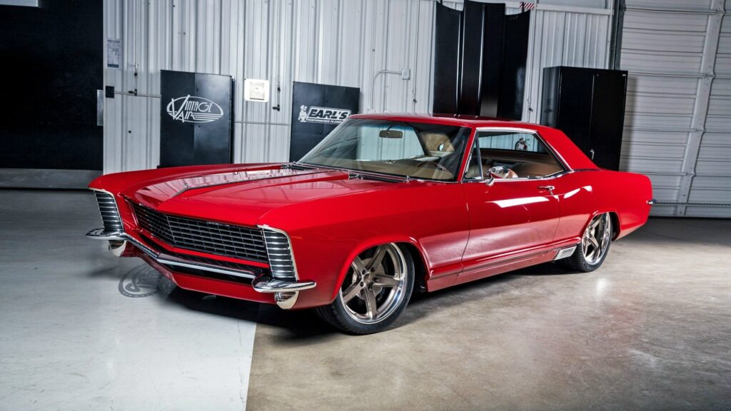 Обзор рестомода Jeff’s на базе Buick Riviera 1965: 730-сильный проект Detroit Speed and Engineering