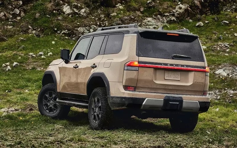 Обновлённый Lexus GX 2027 модельного года: что изменилось в рамном внедорожнике