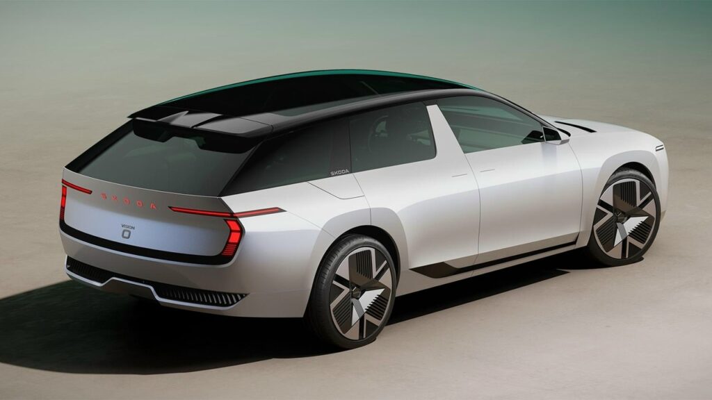 Skoda планирует заменить модели Octavia и Superb одной новой моделью в рамках реструктуризации Volkswagen Group