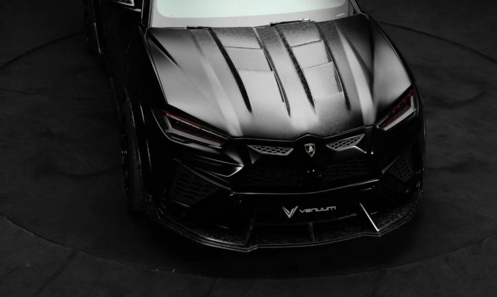 Lamborghini Urus в стиле «Бэтмобиль»: обзор проекта Venuum Furioso