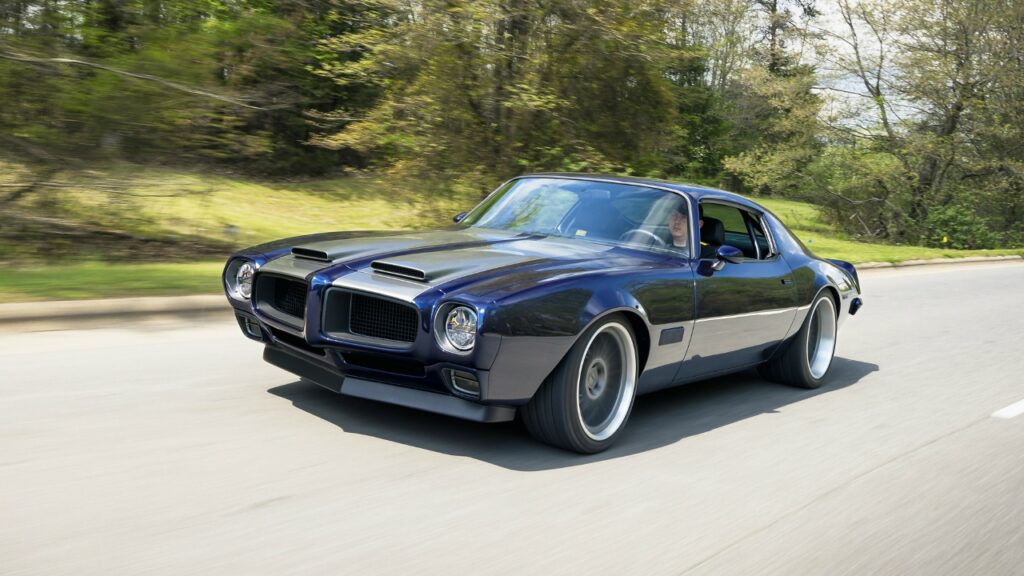 Рестомод 1971 Pontiac Firebird с двигателем V8: проект Detroit Speed & Engineering