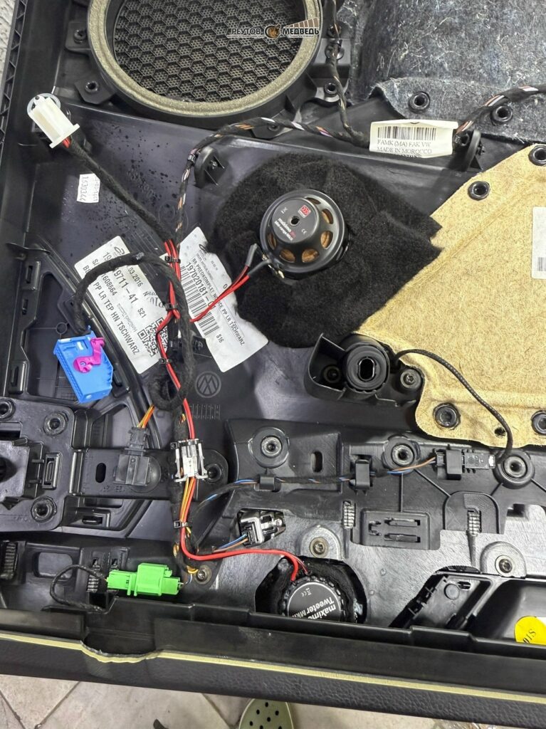 Обзор установки трёхполосной акустики Morel Maximo Ultra 603 MKII в Volkswagen Passat B8