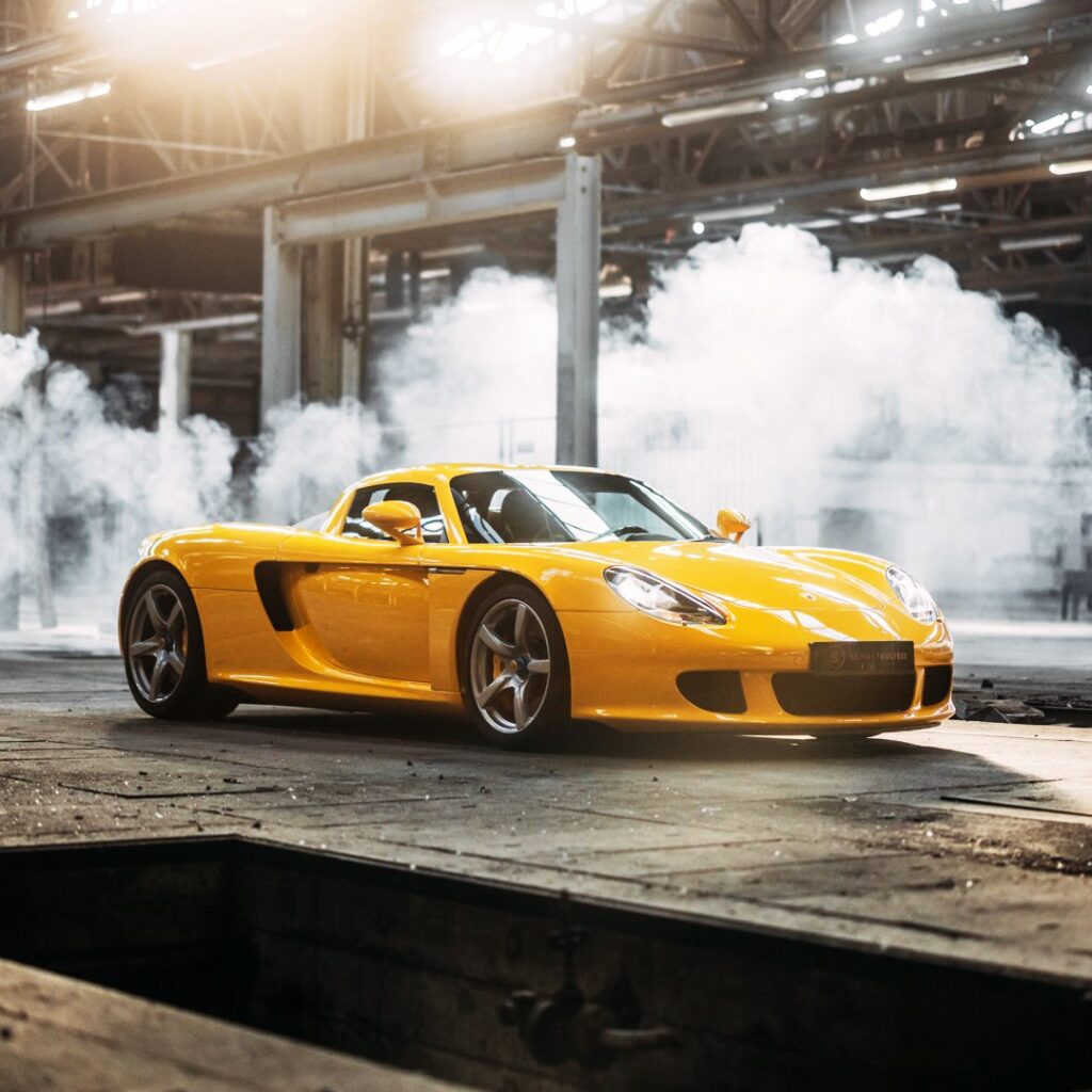 Porsche Carrera GT в лимитированном цвете Fayence Yellow: обзор редкого суперкара