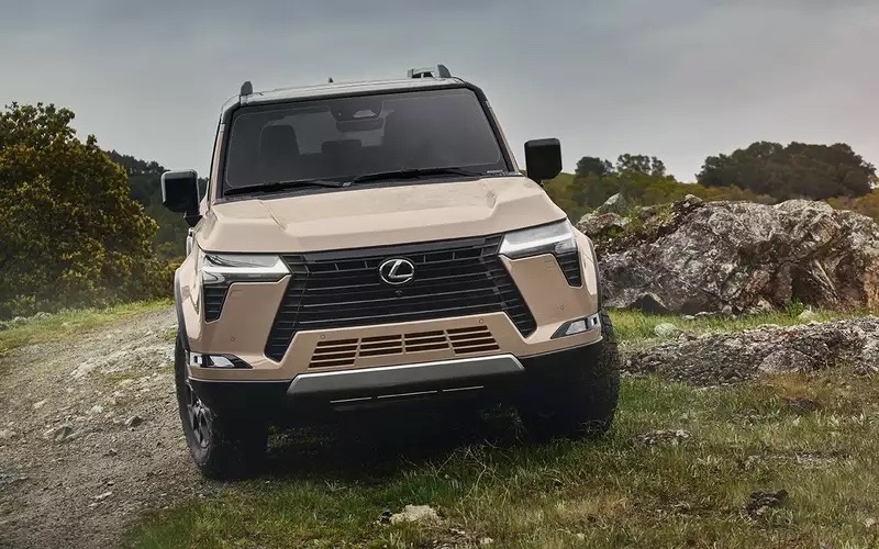 Обновлённый Lexus GX 2027 модельного года: что изменилось в рамном внедорожнике