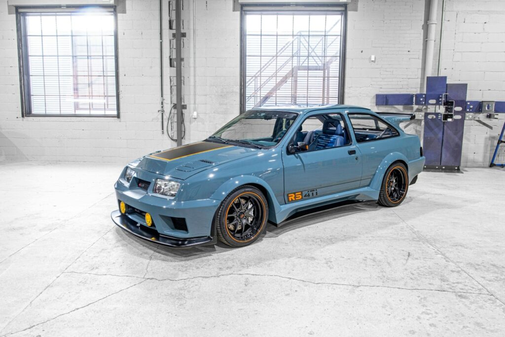 RS4Ti — высокотехнологичный рестомод культового Ford Sierra Cosworth RS500 от JH Restorations