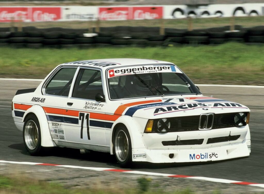 Исторический этап чемпионата DRM на Хоккенхаймринге: BMW 320 и Зигфрид Мюллер младший