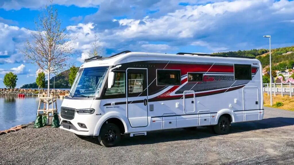 Imperial Traq i830: шведский дом на колесах на базе Mercedes-Benz Sprinter с внедорожным потенциалом