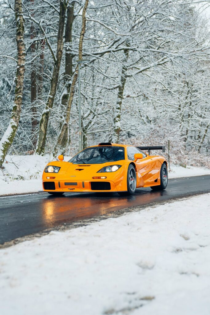 История и значение McLaren F1 GTR с шасси №11R: от гонок до разработки AMG CLK GTR