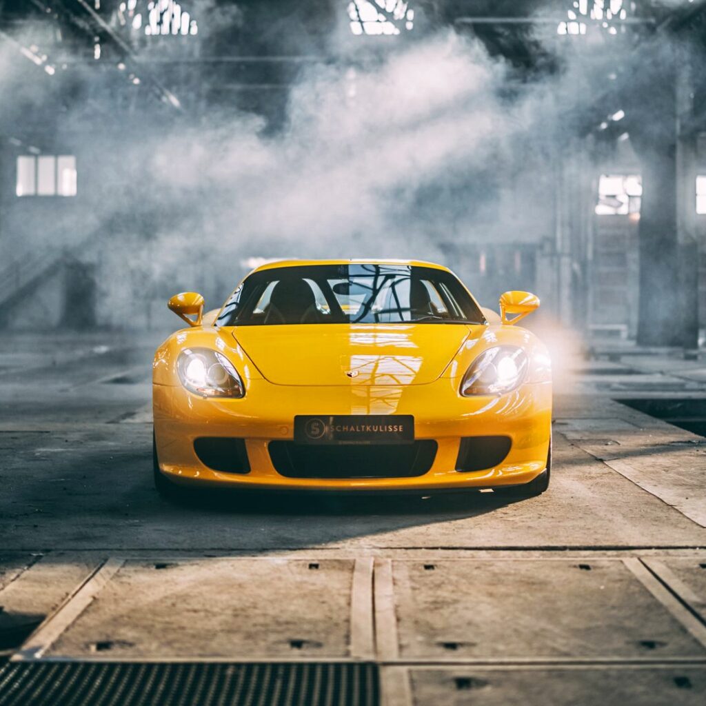 Porsche Carrera GT в лимитированном цвете Fayence Yellow: обзор редкого суперкара