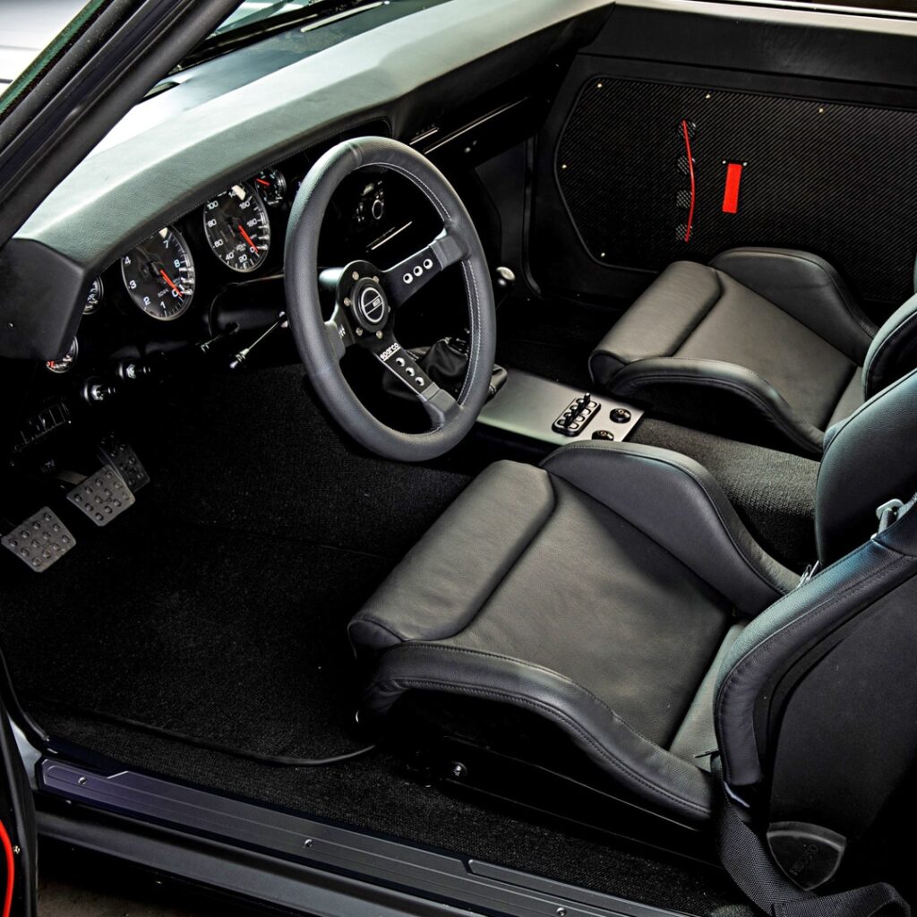 Рестомод Chevrolet Camaro «AXIS»: анализ премиального проекта от Roadster Shop