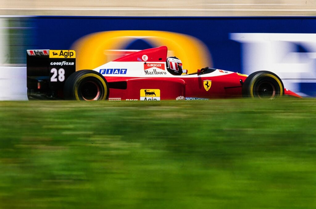 Исторический момент Формулы-1: Герхард Бергер за рулём Ferrari F93A на Гран-при Испании 1993 года