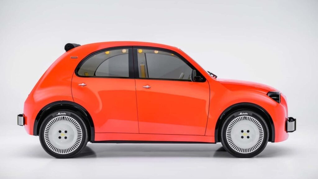 Возвращение легенды: Citroen представил концепт электрического 2CV
