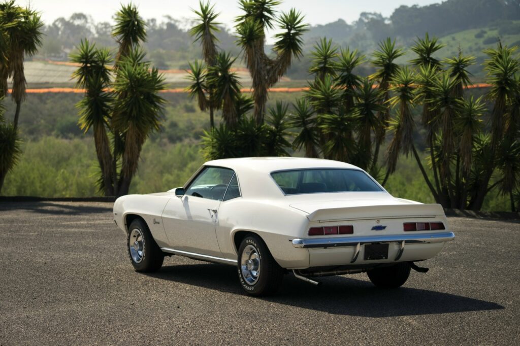 Chevrolet Camaro ZL-1 COPO 1969: Инженерный прорыв в эпоху маслкаров