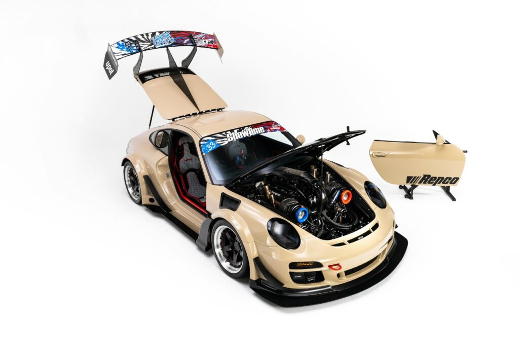 Редкий тюнинг-проект Porsche 911 с передним расположением двигателя и мощностью 1200 л.с.