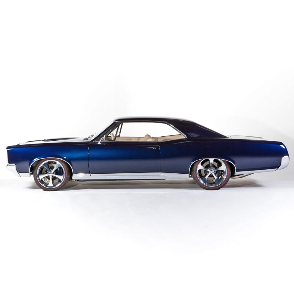 Рестомод Pontiac GTO 1967 года: сочетание классики и современных технологий от Kindig It Design