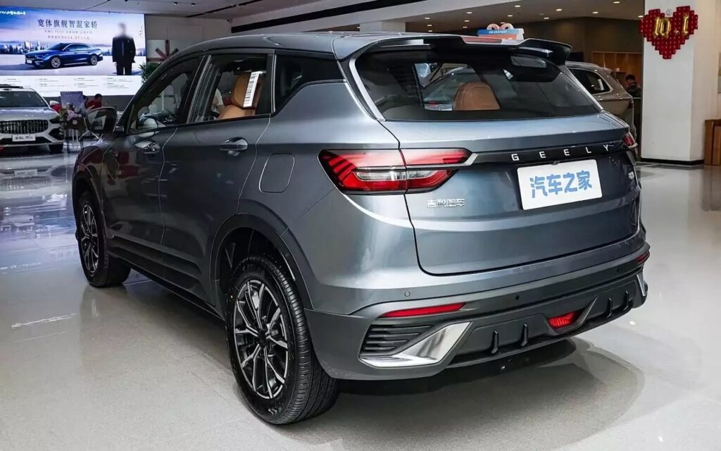 Обновление Geely Binyue: эволюция дизайна и технологический апгрейд в сегменте компактных кроссоверов