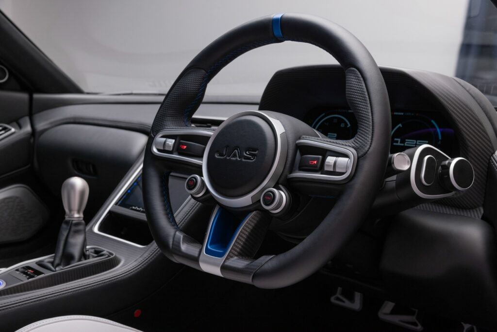 Возрождение легенды: лимитированный спорткар JAS Tensei на базе Honda NSX