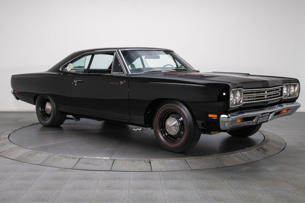 Техническая ретроспектива: Возвращение легендарного 900-сильного Plymouth Road Runner GTX
