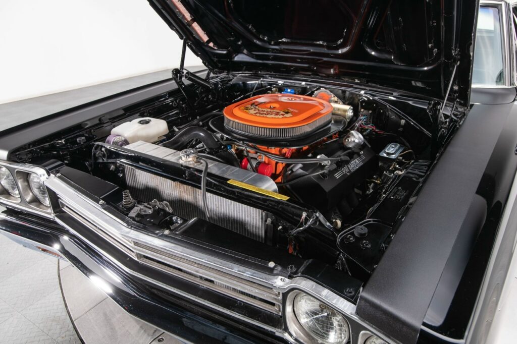 Техническая ретроспектива: Возвращение легендарного 900-сильного Plymouth Road Runner GTX