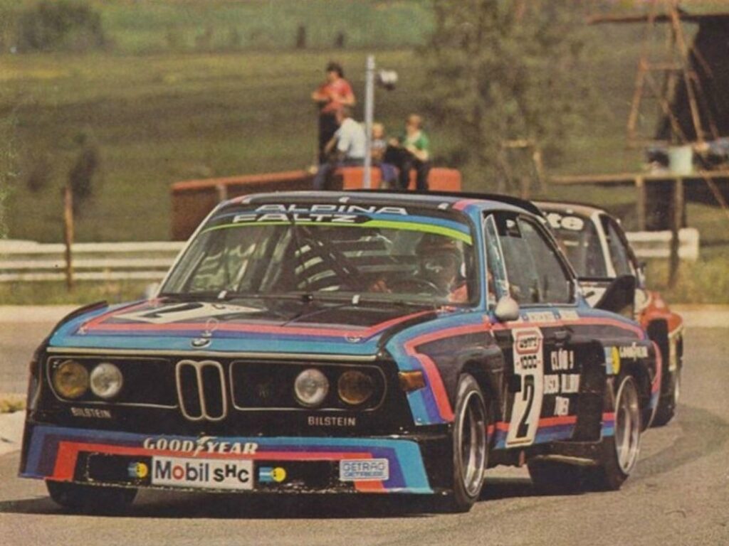 Золотая эпоха кузовных гонок: BMW 3.0 CSL на трассе Кялами