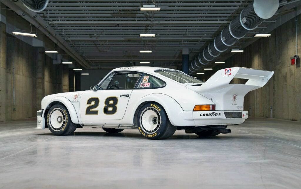 Аналитический обзор: культовый гоночный Porsche 934/5 — сочетание технологий и редкости