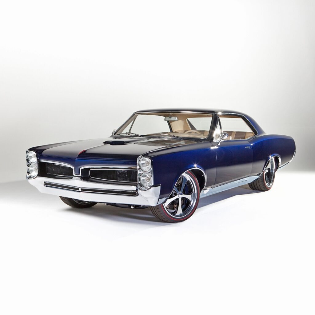 Рестомод Pontiac GTO 1967 года: сочетание классики и современных технологий от Kindig It Design
