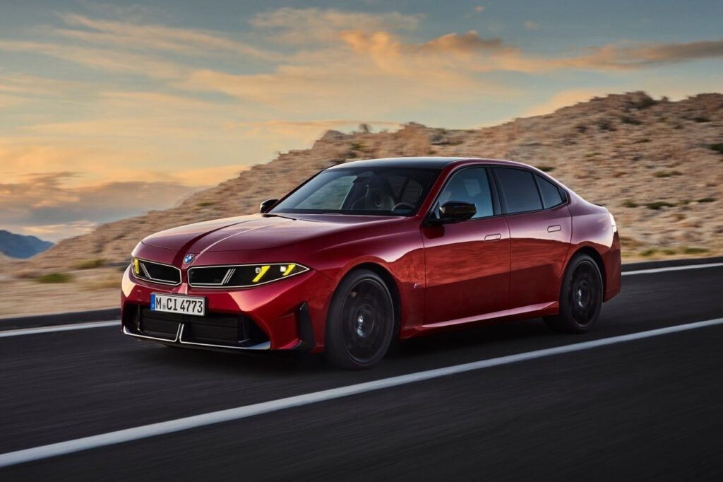 Полное раскрытие BMW 3 серии восьмого поколения: технические особенности и дизайн
