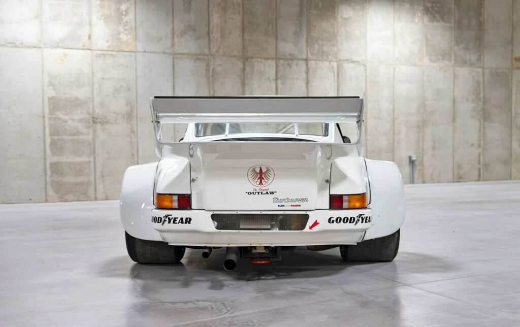 Аналитический обзор: культовый гоночный Porsche 934/5 — сочетание технологий и редкости