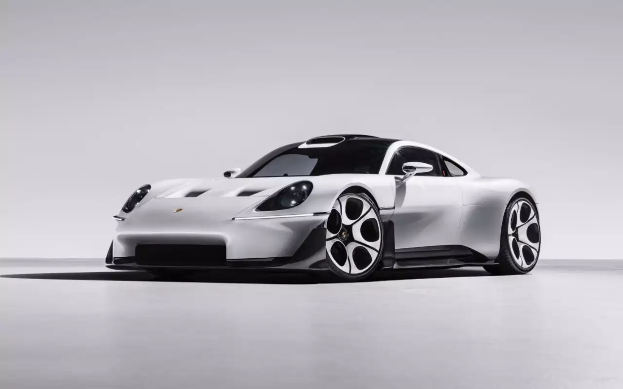 Porsche представила концепт среднемоторного суперкара Mission S