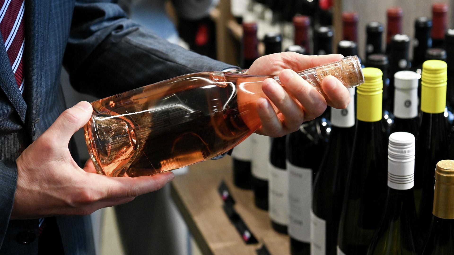 АКОРТ выступила против легализации онлайн-продажи алкоголя и табака