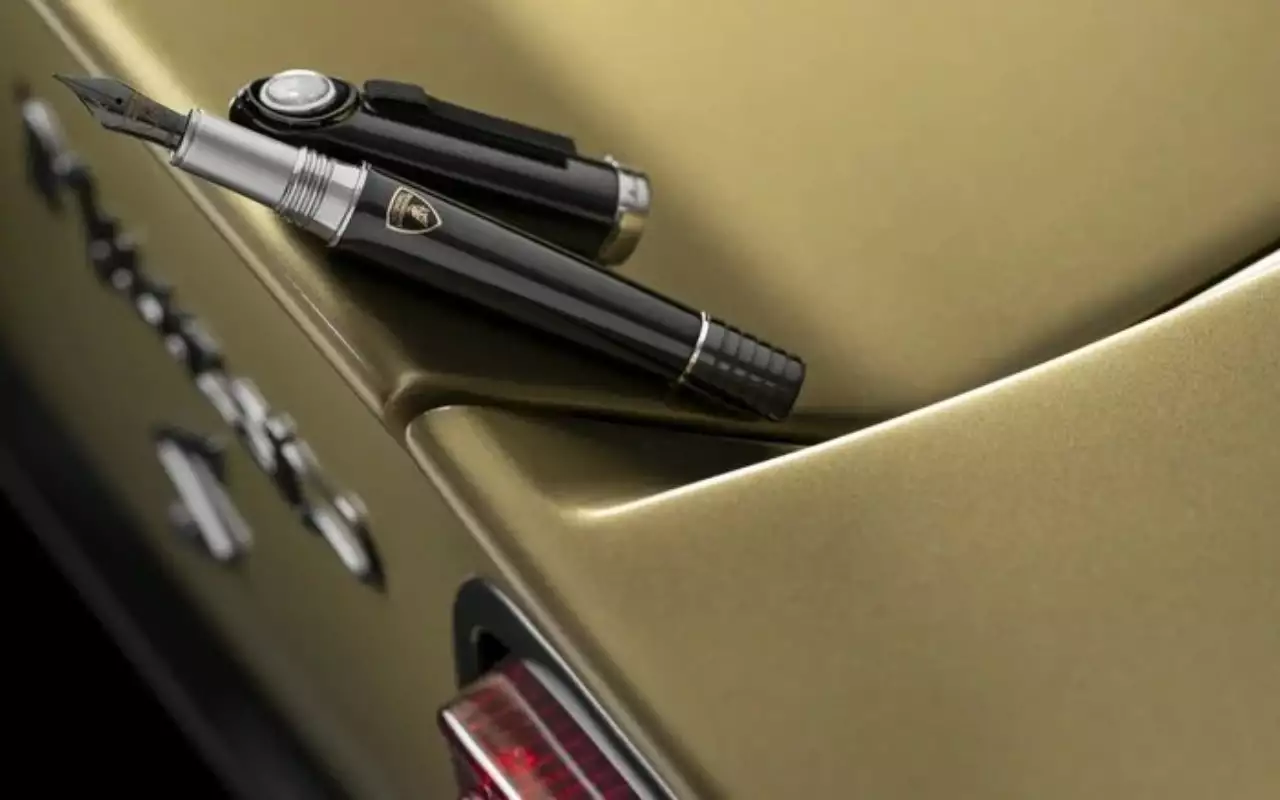 Montegrappa выпустила коллекцию ручек в честь Lamborghini Miura