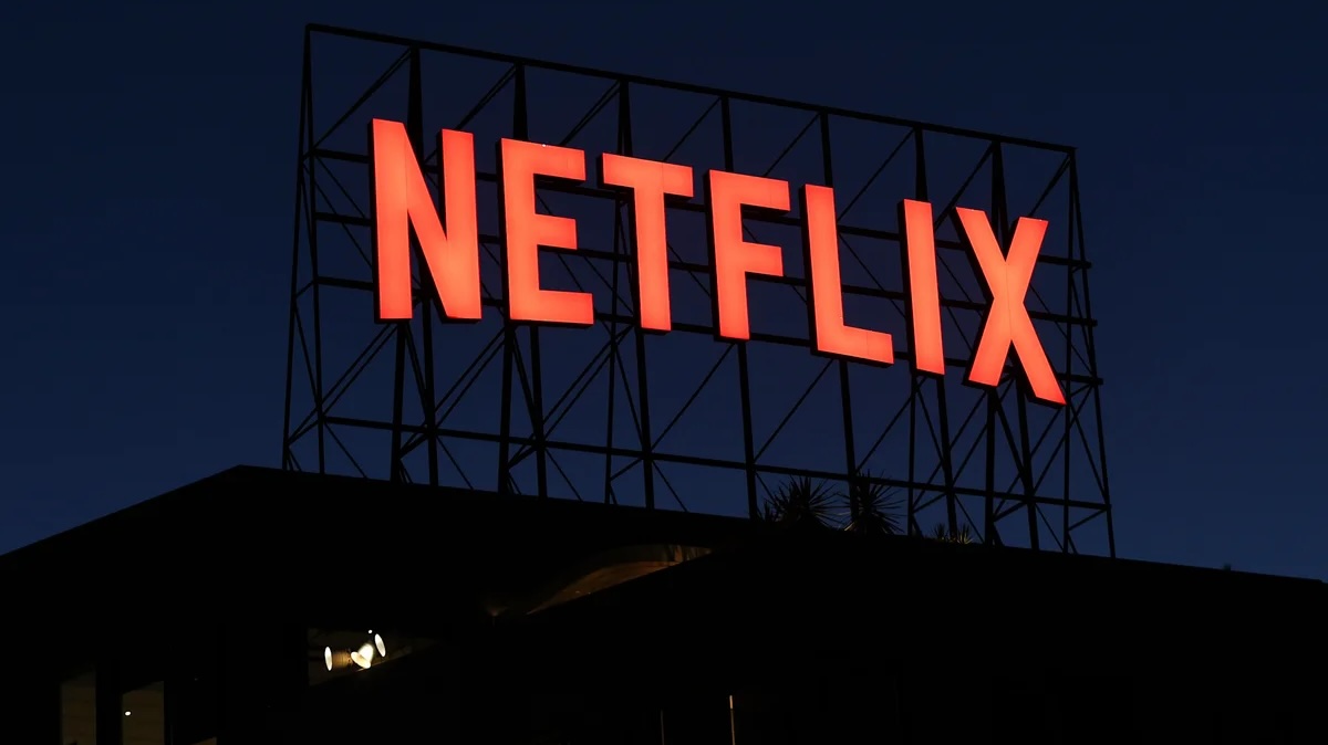 Netflix сократит около тысячи сотрудников на фоне замедления роста