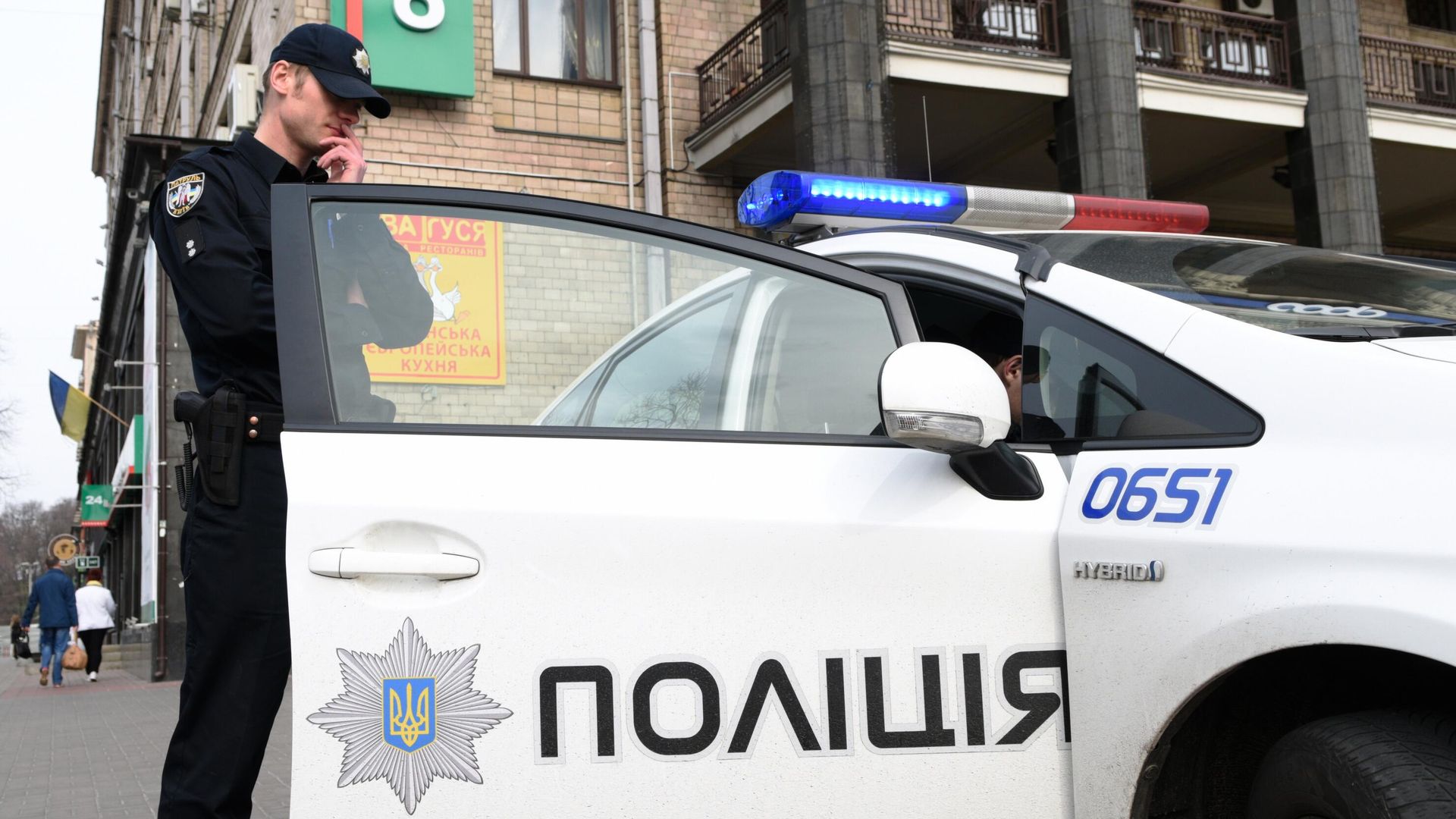 На Украине трех полицейских обвинили в похищении мужчины и вымогательстве