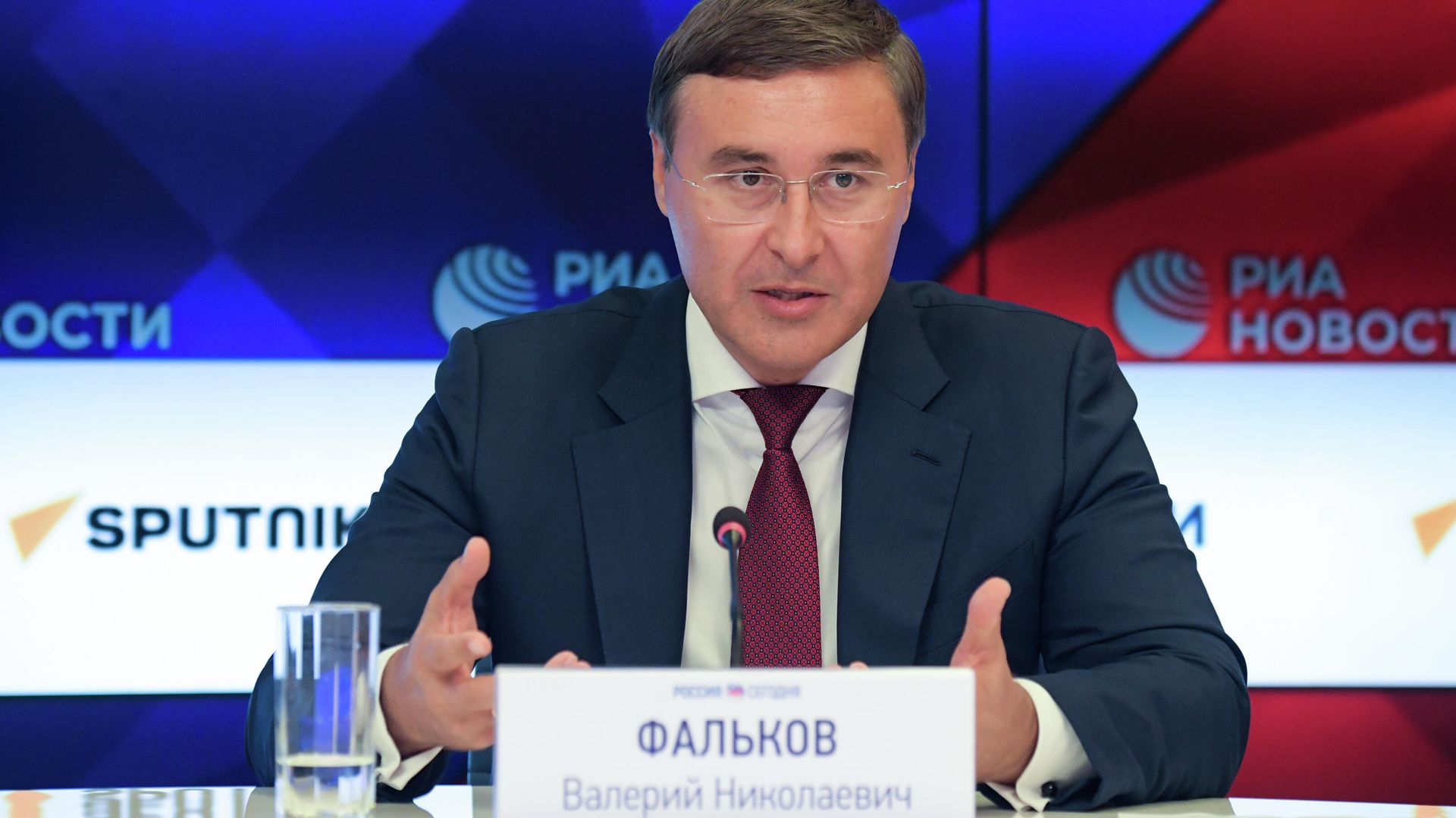 На программу научно-технологического развития заложили более 4,9 трлн рублей
