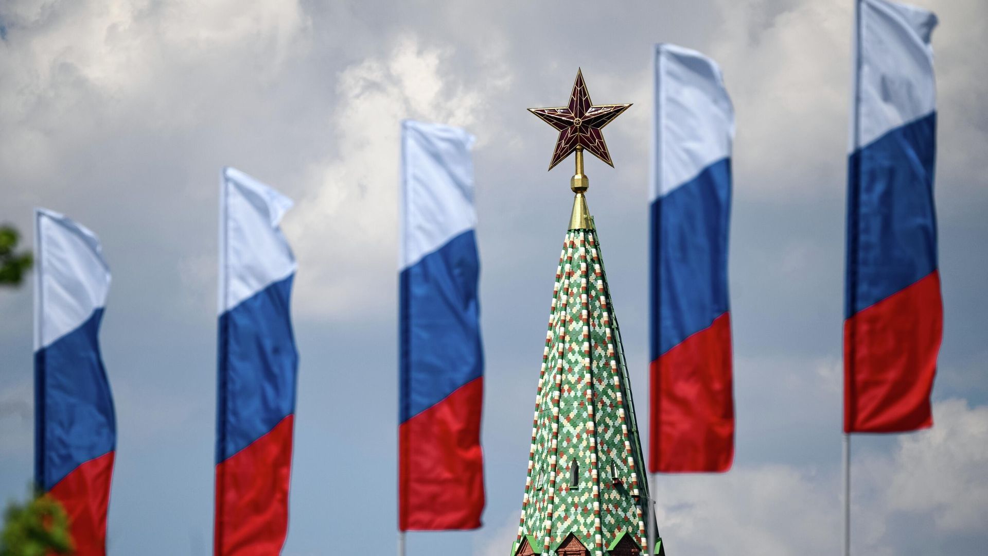 Глава ФБР Кэш Патель пошутил после сообщений о визите в Россию