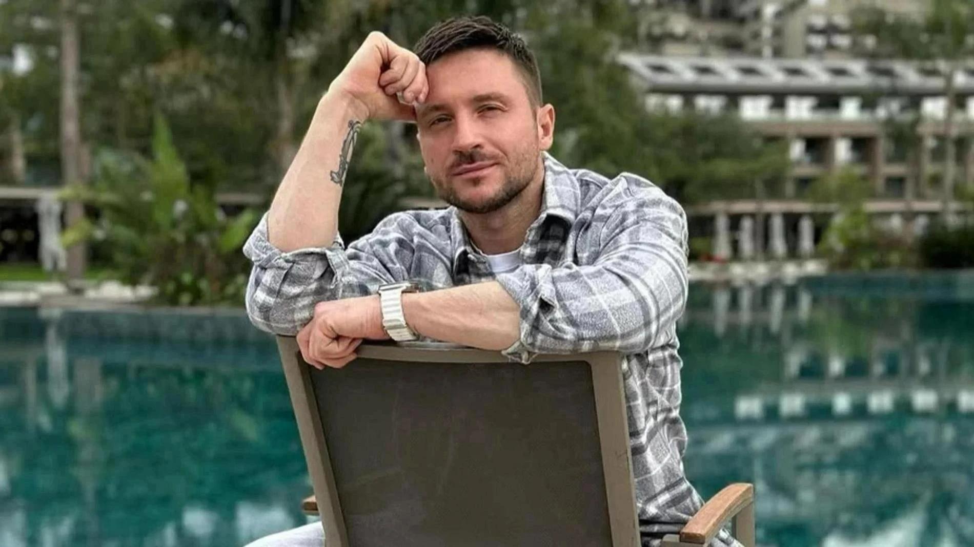Сергей Лазарев забыл слова на концерте и пропустил куплет