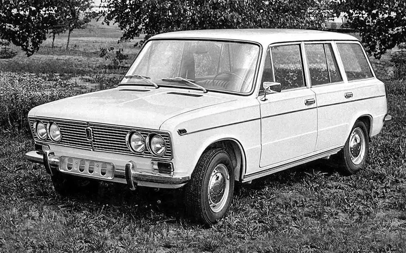 Как ВАЗ-2103 покорял зарубежные рынки и почему не получил автомат