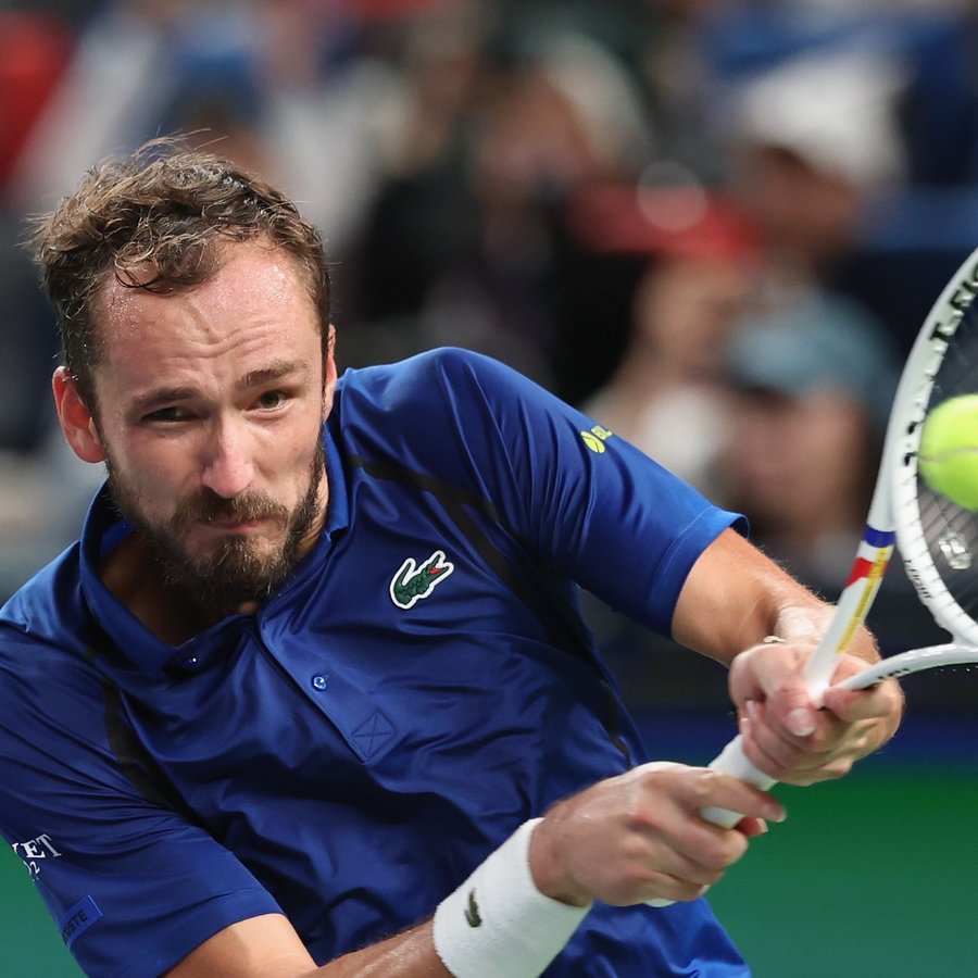 Медведев сохранил пятое место в обновленном рейтинге ATP
