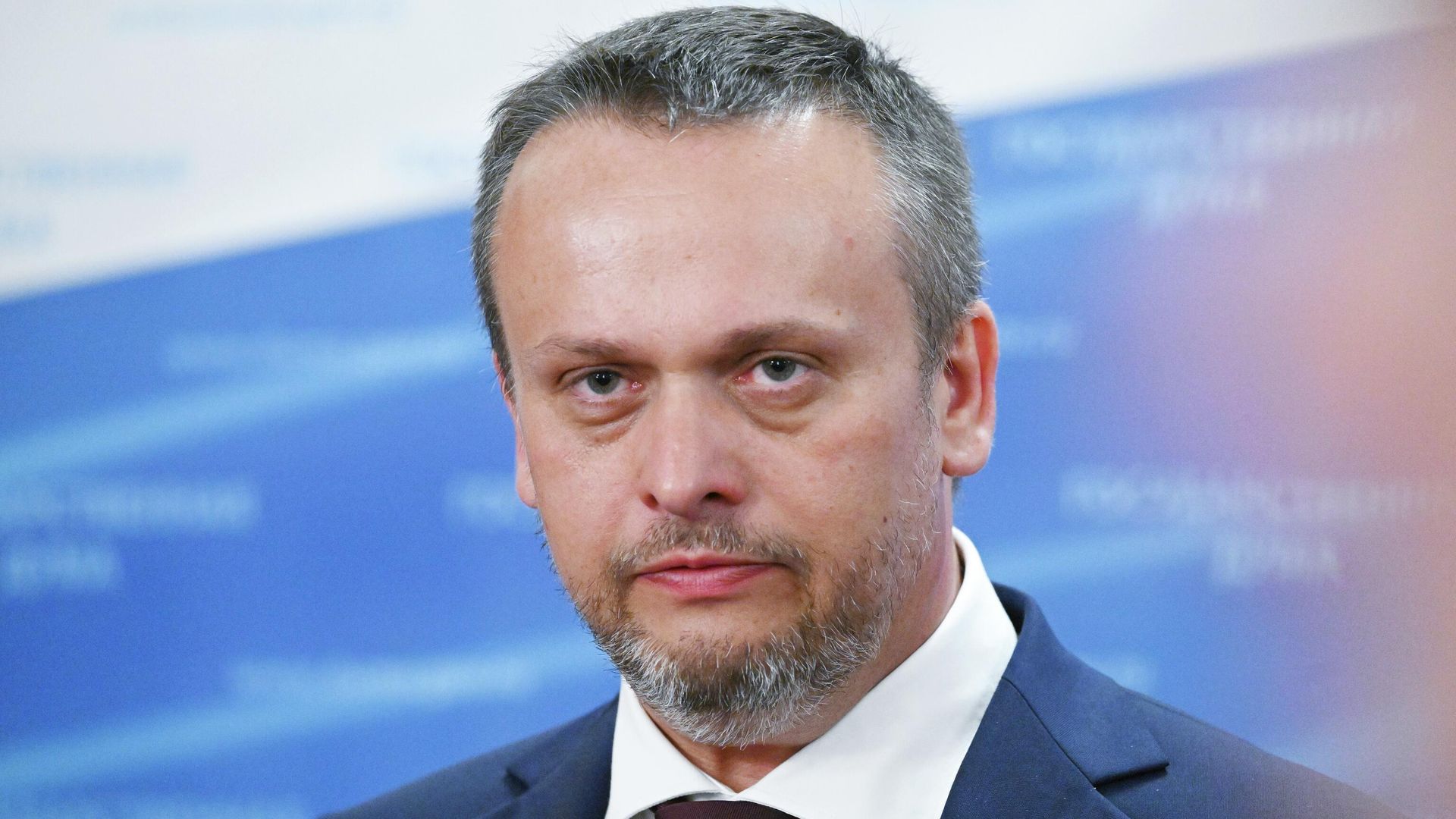 Володин предложил обсудить повышение налогов на пальмовое масло и устрицы