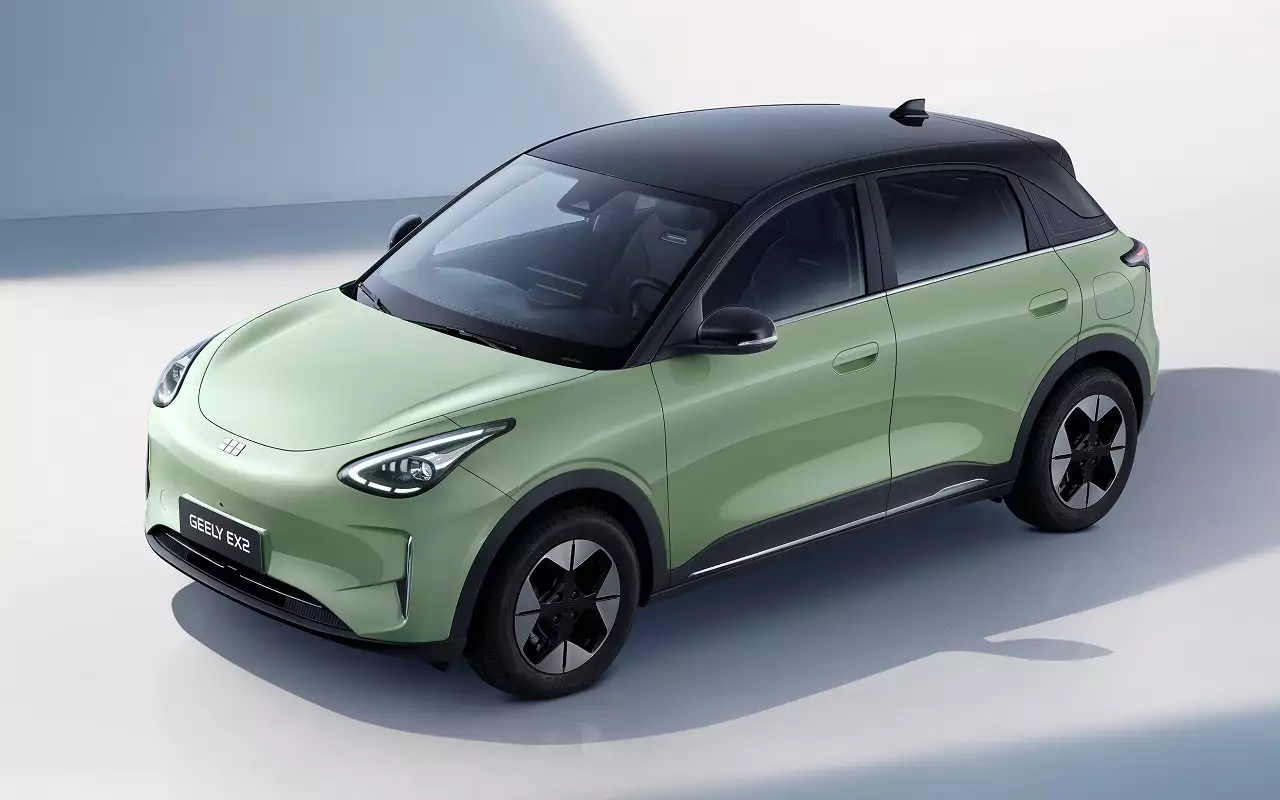 Geely EX2 подтвердили для российского рынка