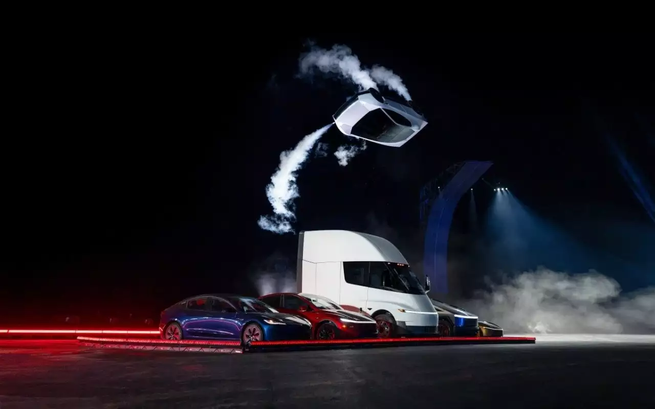 Tesla показала новый Roadster с реактивными соплами и разгоном за 0,81 секунды