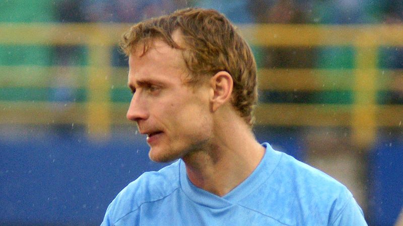 Неймар получил красную карточку за прикрытый рукой рот во время спора