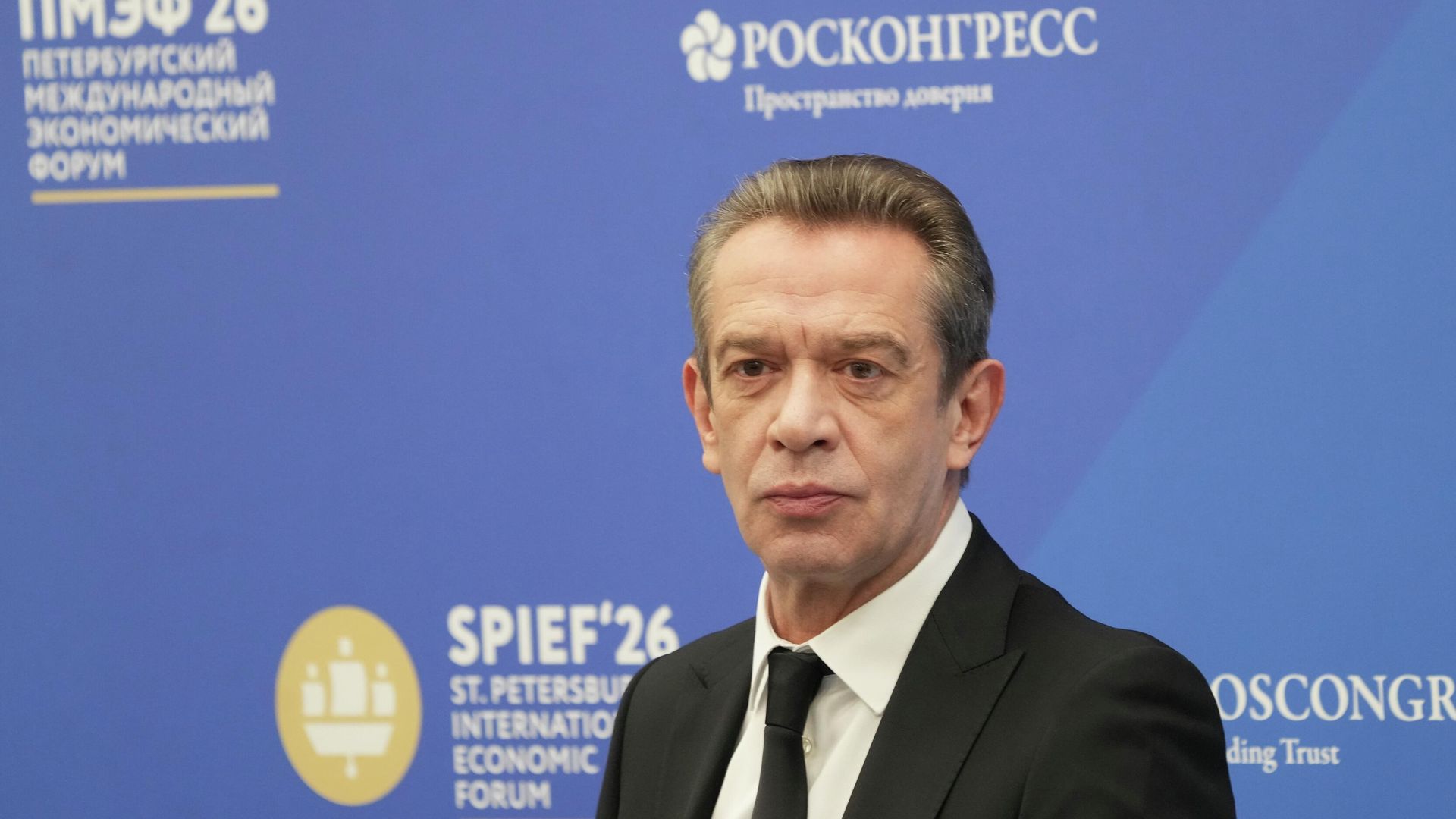 Владимир Машков усомнился, что ИИ способен воспроизвести эмоции ушедших актёров