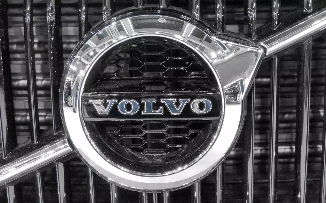 Volvo Cars сократит 2,5 тысячи сотрудников на фоне падения выручки
