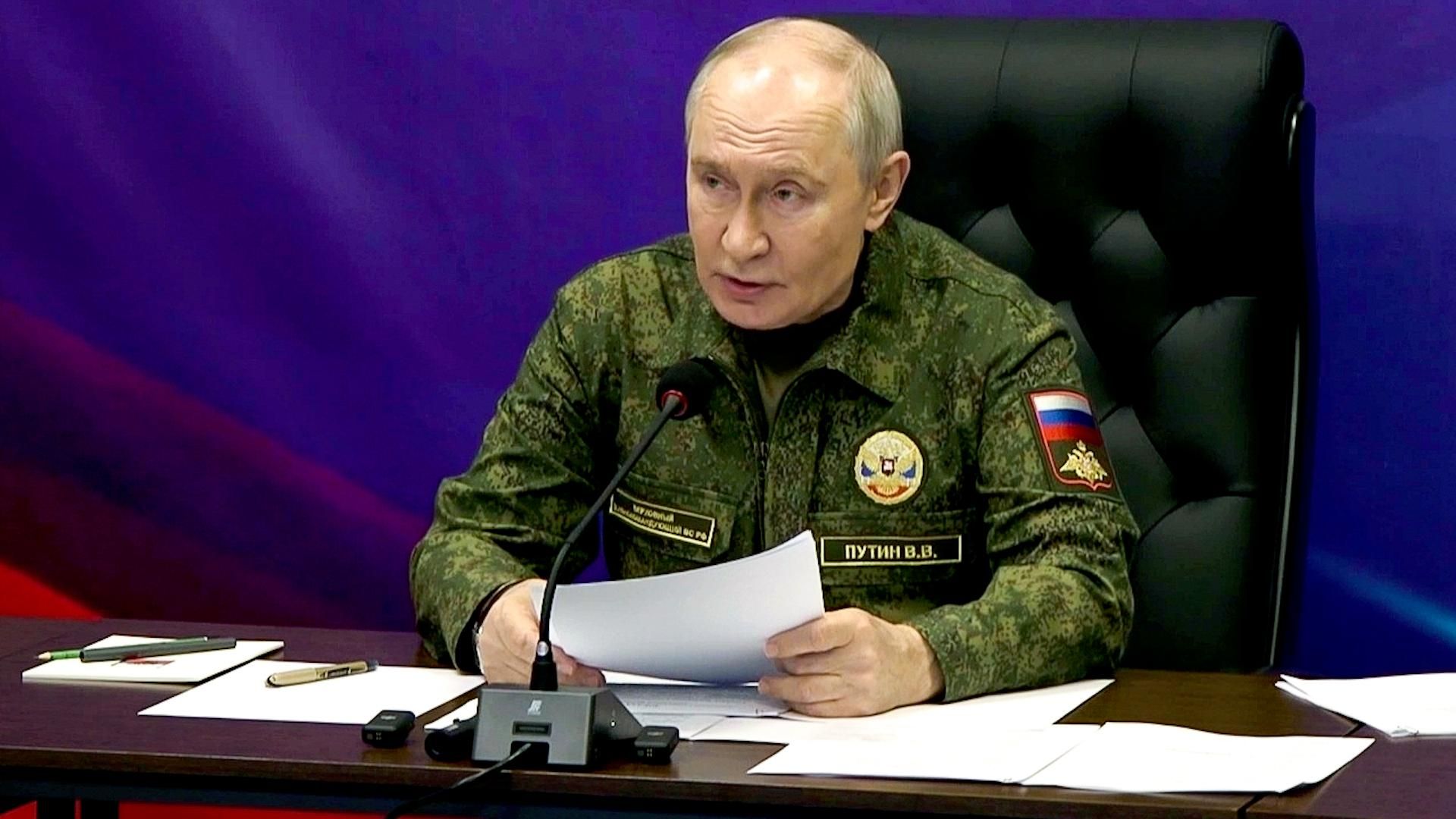 Путин заявил о необходимости продолжить массированные удары по ВПК Украины