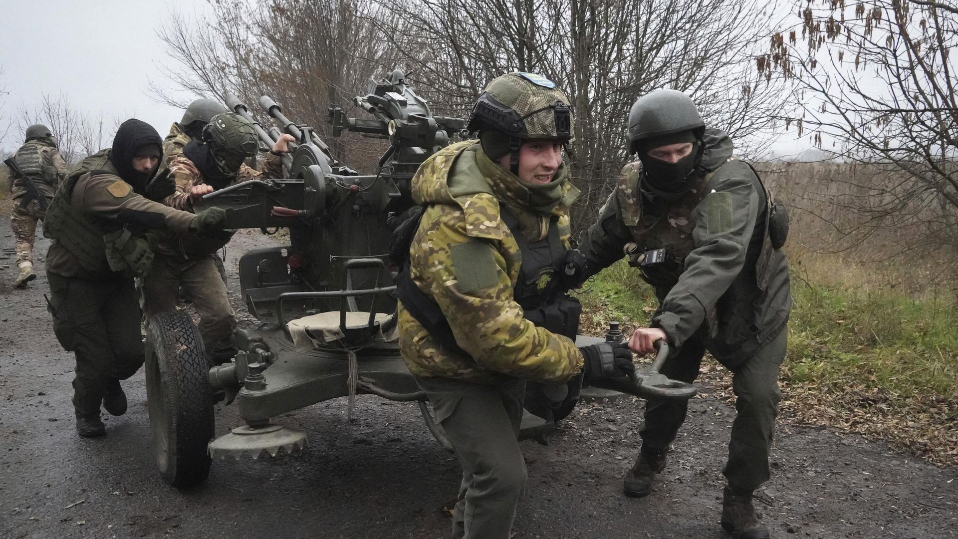 В российских силовых структурах заявили о мотиве стрелявшего в пятерых военных ВСУ