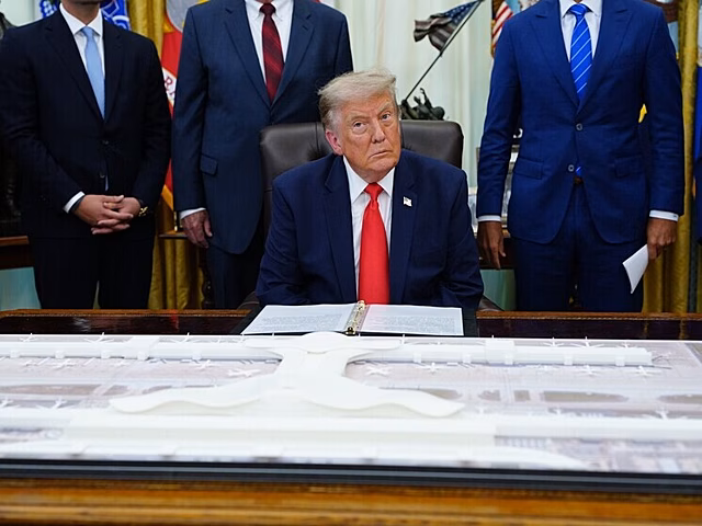 Трамп заявил о необходимости провести выборы на Украине