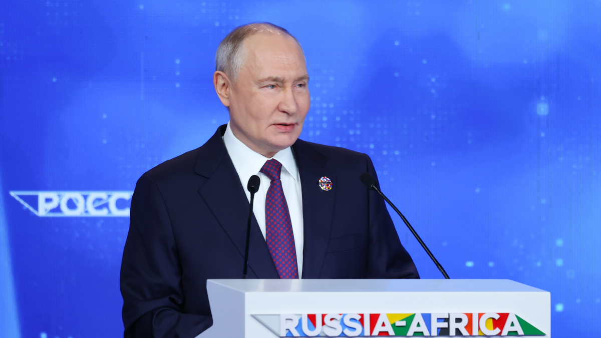 Путин предложил авиакомпаниям Африки открыть прямые рейсы в Россию